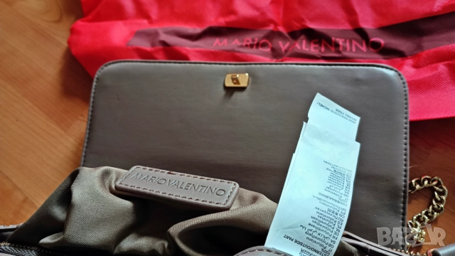 Valentino нова оригинал , снимка 5 - Чанти - 52901323