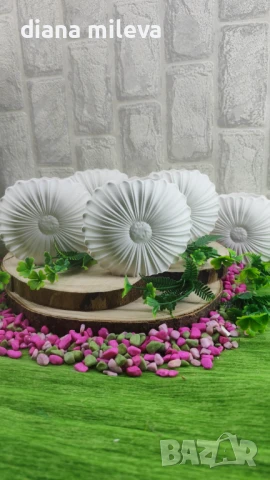 Вазички Маргаритки от гипсокерамика!!, снимка 2 - Декорация за дома - 51158796
