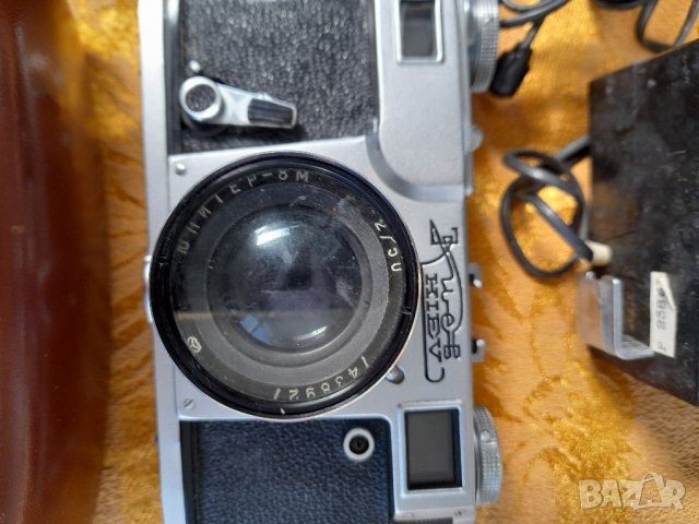 Стар фотоапарат, снимка 15 - Антикварни и старинни предмети - 32812731