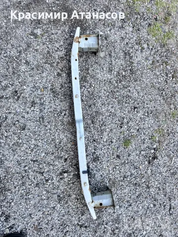 Основа предна броня за Тойота аурис. 2010-2012г