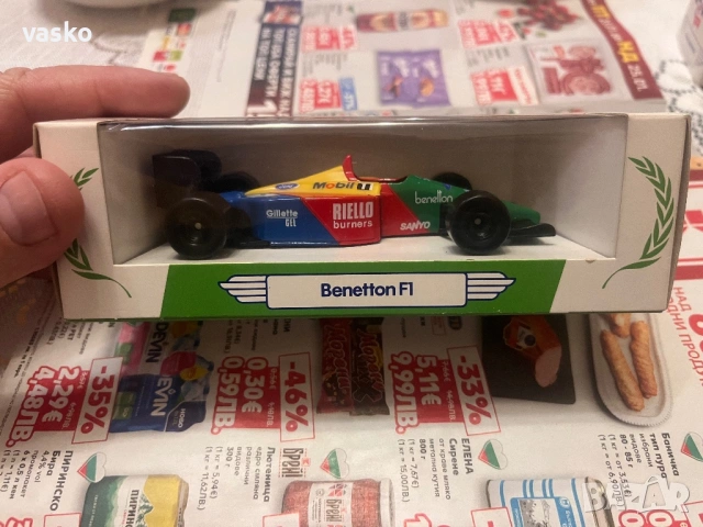 Английско Корги 1:43 Benetton F1