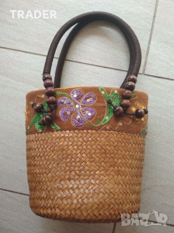 Дамска плетена  чанта , снимка 2 - Чанти - 33307282