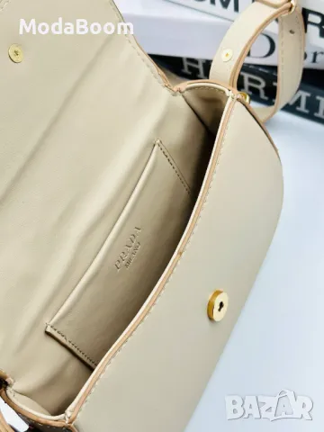 Prad🅰️ дамски чанти Различни цветове , снимка 2 - Чанти - 48835051