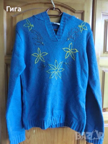 пуловер с качулка и бродерия, снимка 1 - Блузи с дълъг ръкав и пуловери - 37372406