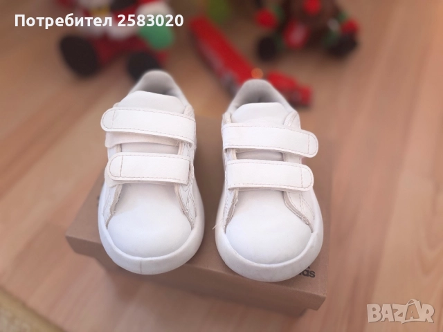Маратонки Adidas, снимка 3 - Детски маратонки - 52738175