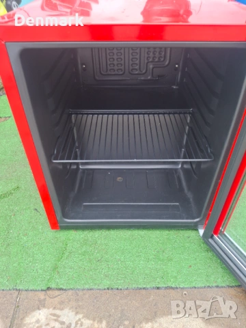 Малка хладилна витрина - Coca Cola, снимка 6 - Витрини - 53458014