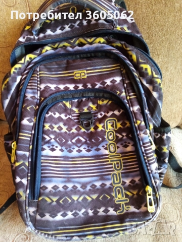 Продавам детска раница за ученици 