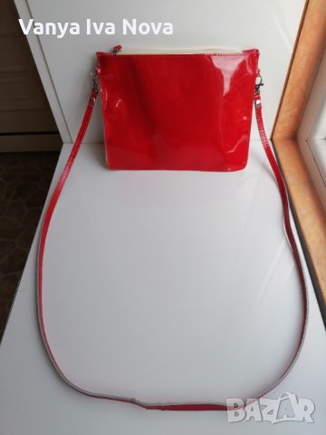 Малка червена чанта естествен лак-нова, снимка 2 - Чанти - 38241363