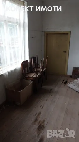 ПРОДАВА КЪЩА в село Осмар, снимка 2 - Къщи - 47419340