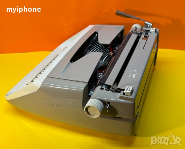 Пишеща Машина Royal Made in USA 3 Цвята Qwerty клавиатура топ състояние, снимка 7 - Антикварни и старинни предмети - 52675993