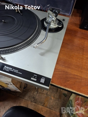 Продава се грамофон Technics Quartz SL-1700 MK2. , снимка 8 - Грамофони - 53420492