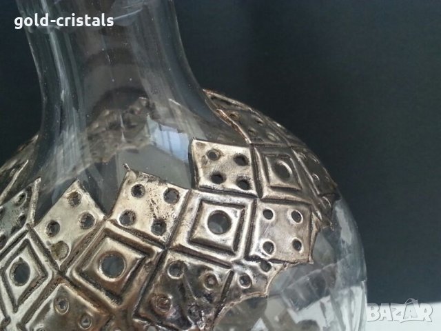 Кристална гарафа с метални елементи, снимка 6 - Антикварни и старинни предмети - 23121512
