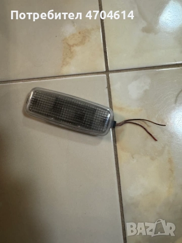 Плафон за Ауди Audi A6(1998-2004)год. само за 10Eur. броя 8L0947105A, снимка 2 - Части - 53196026