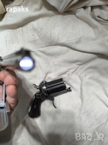 Малък револвер, пиперница. Пистолет, салонен пищак, пищов , снимка 3 - Антикварни и старинни предмети - 53579958