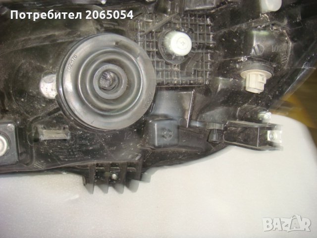 дЕСЕН ФАР ЗА ТОЙОТА ХАЙЛУКС, снимка 2 - Части - 27892348