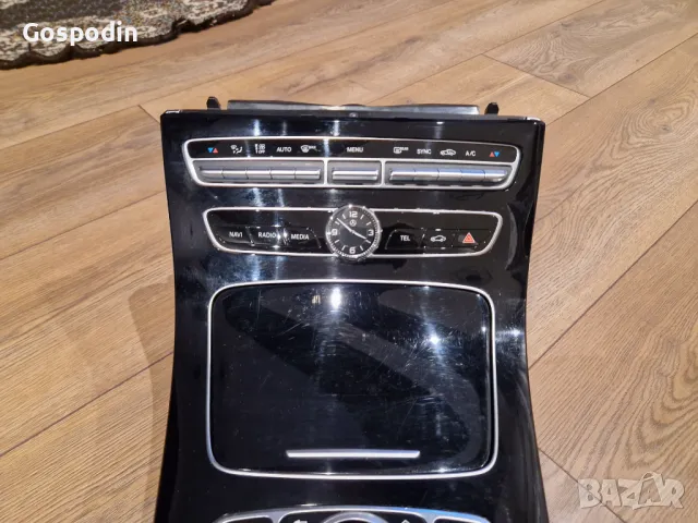 Панел въздуховод среден черен Мерцедес Екласа w211фейс.Панел климатроник w211,w204,w164,w212, снимка 5 - Части - 16474881