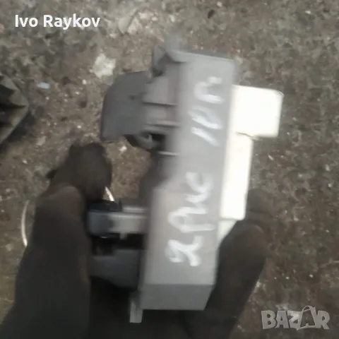 Бутони стъкла Toyota Yaris 2006-2012 1.3 VVTi , снимка 2 - Части - 47869119