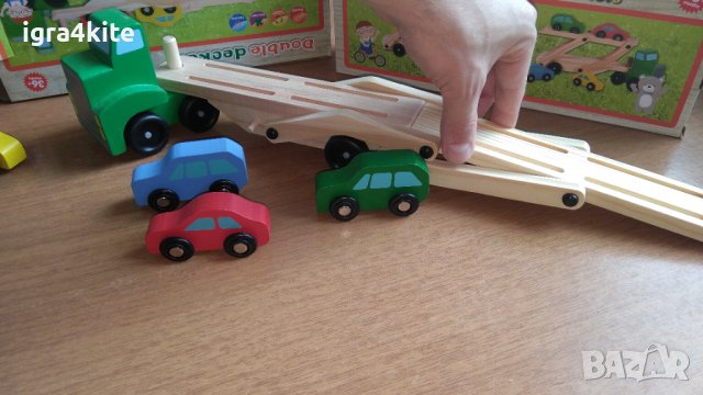 Подвижен Дървен Автовоз камион с 4 колички и голяма дървена платформа , снимка 9 - Образователни игри - 36583993
