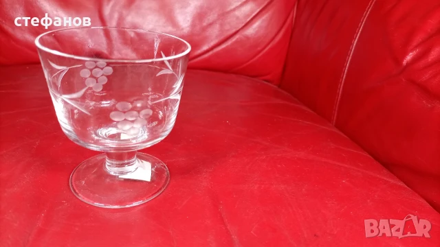 Стилни стъклени чаши, ръчна гравюра, вино, концентрат, мелба, 18.04.2987 г, снимка 8 - Чаши - 51139004