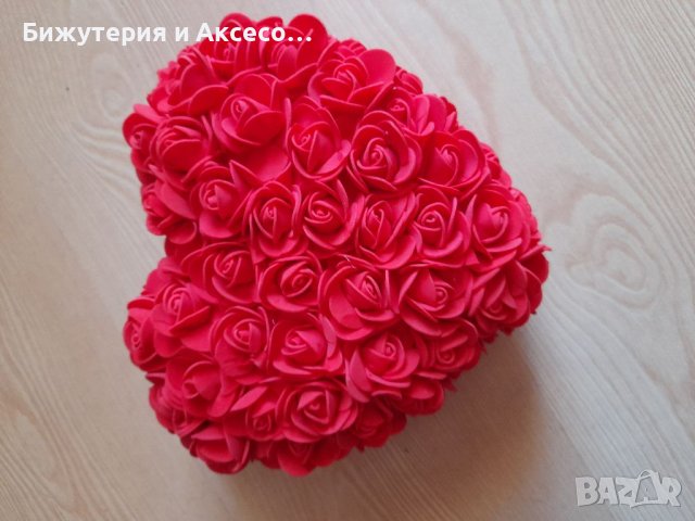 Подаръчни сърца от декоративни рози, снимка 6 - Романтични подаръци - 28209551