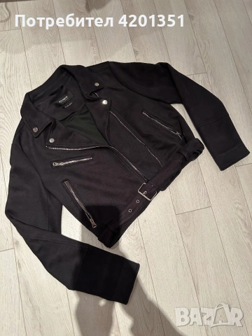 Дамско късо яке тип biker (Pull&Bear)