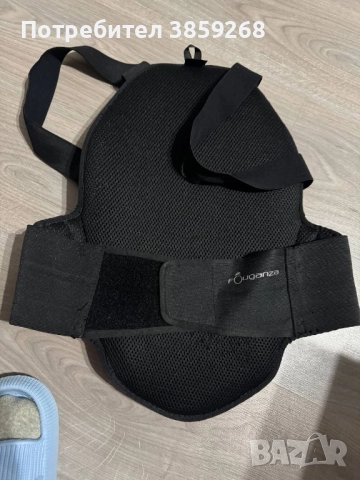 Детски гръбен протектор Fouganza – като нов!, снимка 2 - Спортна екипировка - 51967645