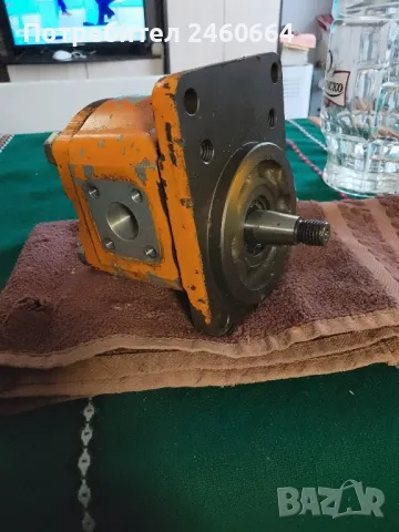 Хидравлична помпа BOSCH , снимка 2 - Части - 49906738