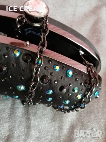 чантичка за повод , снимка 3 - Чанти - 26845819