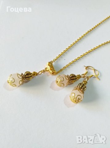 Красивият ни нов комплект бижута с камъни Бял кварц и богати орнаменти в цвят злато , снимка 4 - Бижутерийни комплекти - 35117281