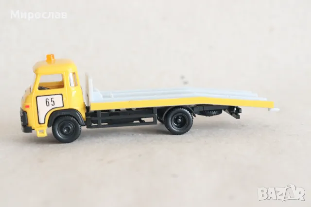 IGRA? H0 1/87 AVIA TRABANT АВИА ТРАБАНТ МОДЕЛ АВТОВОЗ