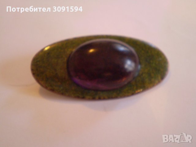 Брошка елипсовидна зелена с лилава декорация, снимка 4