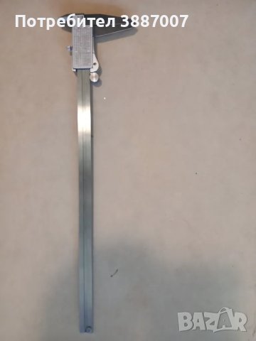 Дигитален шублер FERVI 300мм., снимка 2 - Шублери - 48214135