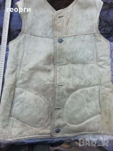 Старо военно елече от агнешка кожа, снимка 7 - Антикварни и старинни предмети - 43674505