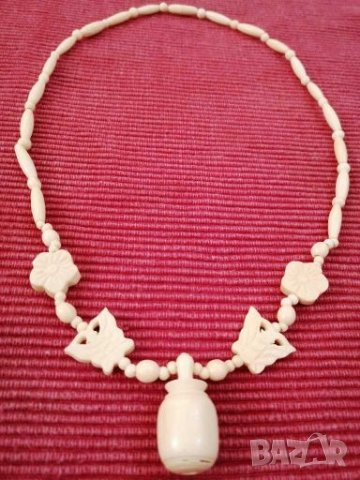 Старо колие от кост. , снимка 2 - Колиета, медальони, синджири - 28123762