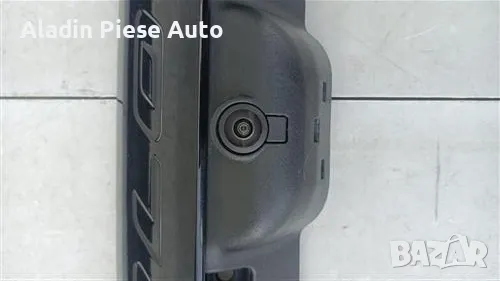 Орнамент на задната врата на Ford Explorer година 2019 2020 2021 2022 код LB5B-S42509, LB5BS42509 , снимка 3 - Аксесоари и консумативи - 49552530