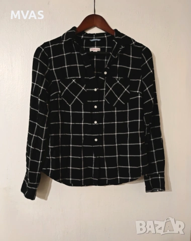 Нова дамска черна карирана риза S размер
