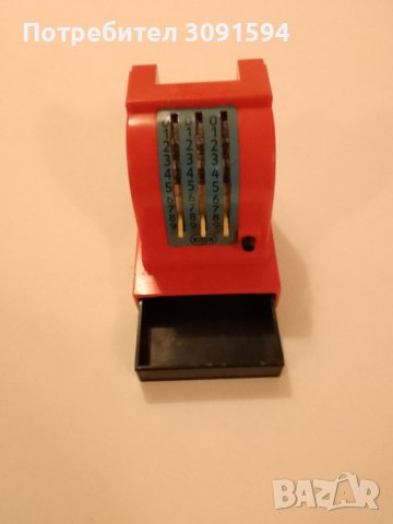 Играчка касов апарат -1960г натискасе черния бутон и излиза чекмеджето със звън и при затваряне , снимка 2 - Антикварни и старинни предмети - 44060101