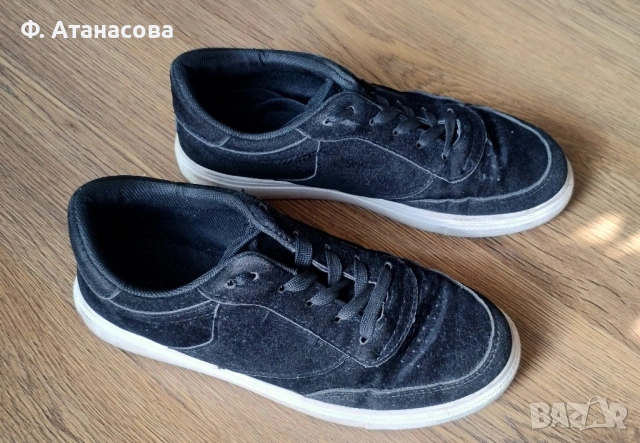 Чудесни детски кецове / маратонки, черни велурени, 38 номер