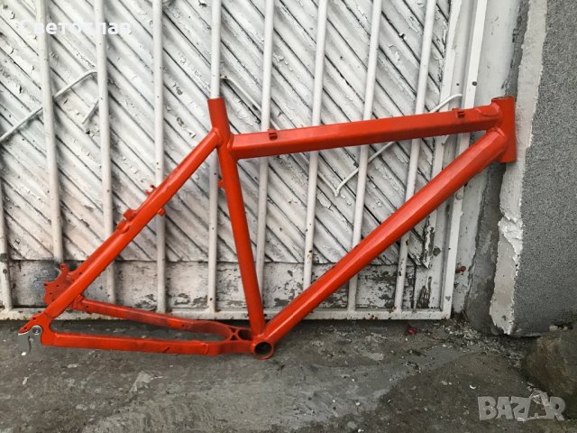 Велосипедни и BMX части:рамка,курбели, колче, дерайльор, плочи