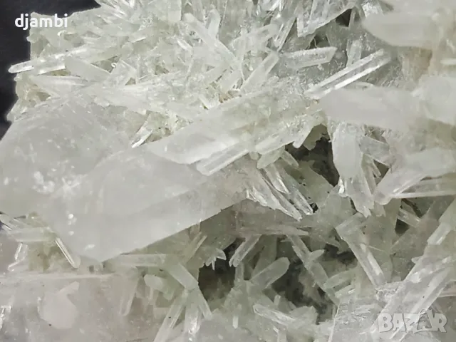 №81, Кварц, Кварцова друза, Кристали, Минерали, Родопи, Bgminerals,, снимка 4 - Декорация за дома - 48707924