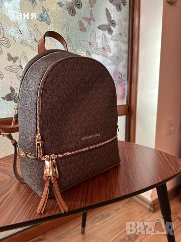 Дамска раница-оригинална Michael Kors, снимка 3 - Чанти - 43580837