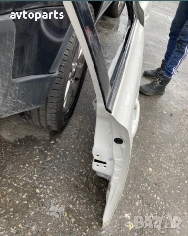 Subaru legacy 2011година комби десни врати, снимка 2 - Части - 40696922