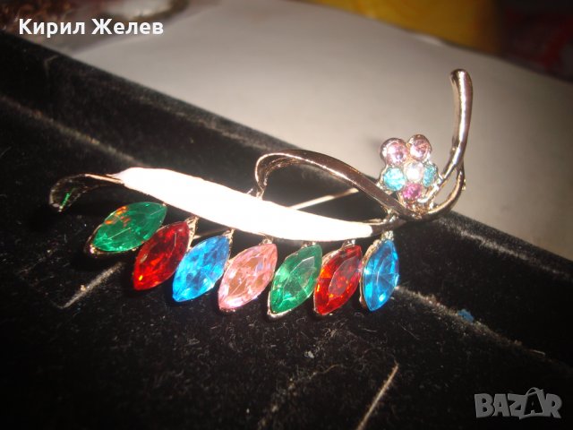 КРИСТАЛНА СКЪПОЦЕННА РИТРО АРТ ЕМАЙЛИРАНА ЗЛАТИСТА ВИНТИДЖ БРОШКА 20795, снимка 3 - Други - 32266535