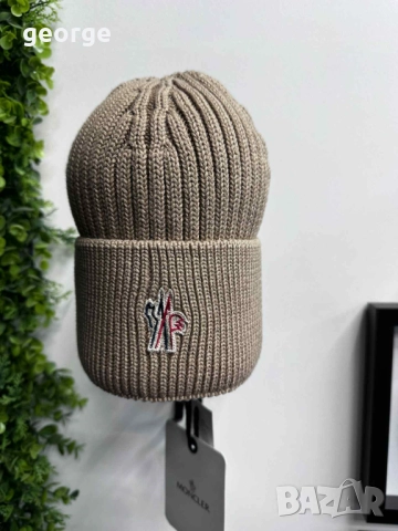 Зимна шапка Moncler - нова
