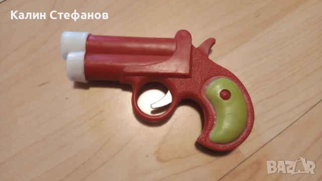 Пластмасов детски пистолет-фенерче от едно време, снимка 2 - Колекции - 43056735
