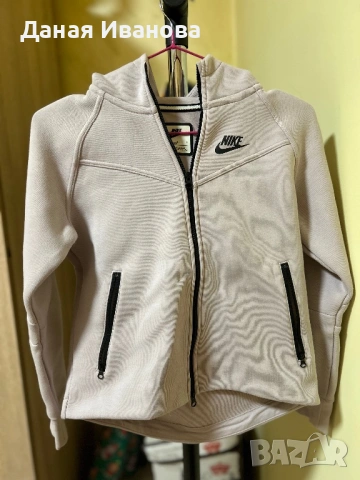 Дамски дрехи Nike Tech, снимка 5 - Спортни екипи - 53102567