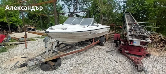 лодка с бордови двигател, снимка 2 - Воден транспорт - 50160454