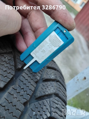 2 бр зимни гуми семперит в много добро състояние, снимка 5 - Гуми и джанти - 52817332