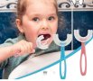 Иновативна четка за зъби за деца с U образна форма.
