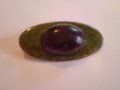 Брошка елипсовидна зелена с лилава декорация, снимка 4